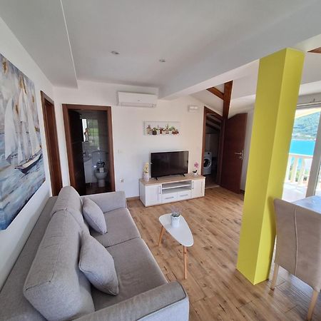 Apartments Sisevic - Comfort Apartments With Balconies And Sea View 슬라노 외부 사진