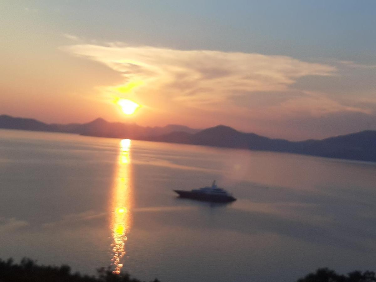 Apartments Sisevic - Comfort Apartments With Balconies And Sea View 슬라노 외부 사진