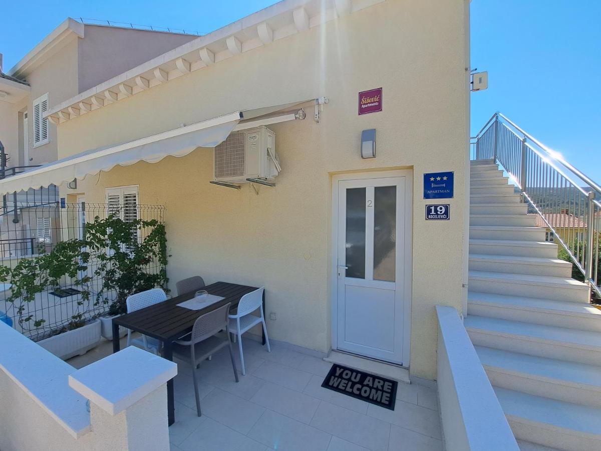 Apartments Sisevic - Comfort Apartments With Balconies And Sea View 슬라노 외부 사진