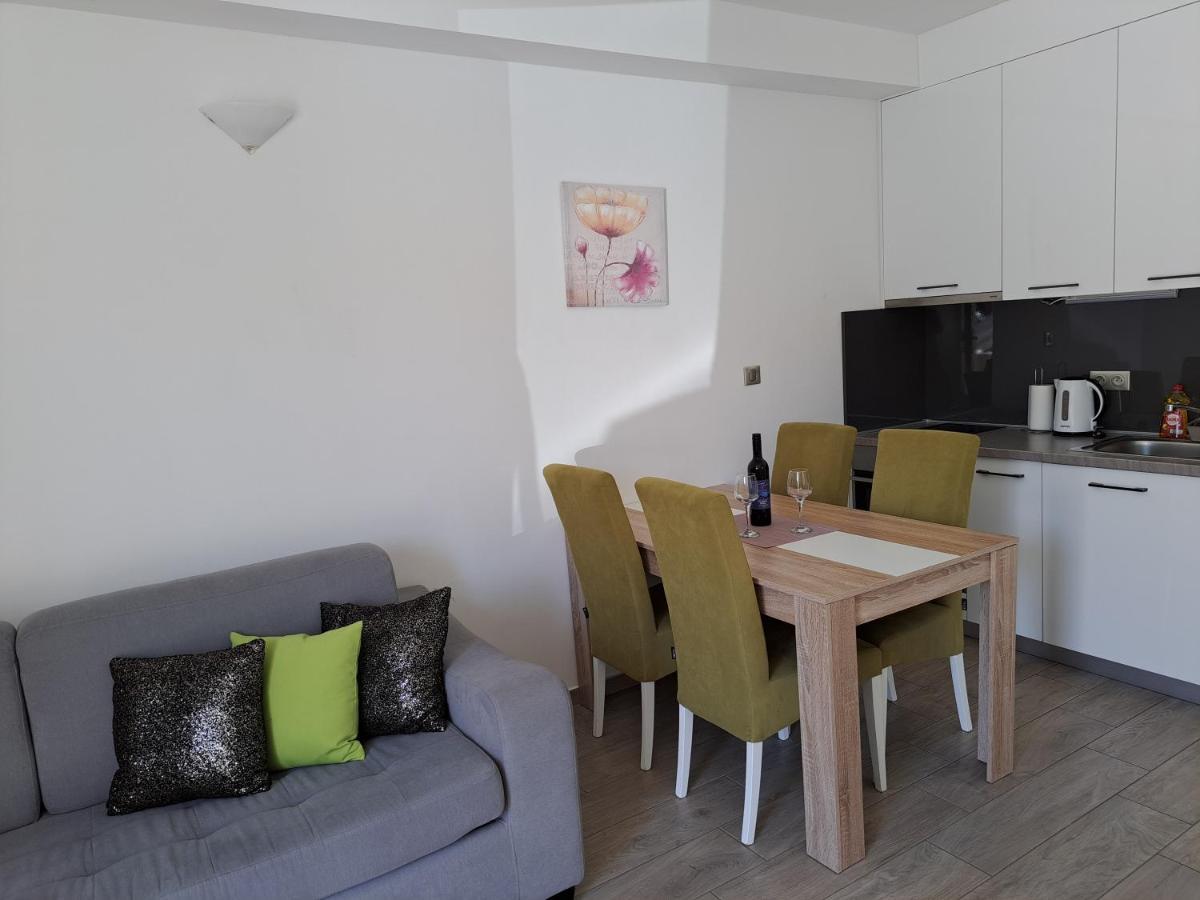 Apartments Sisevic - Comfort Apartments With Balconies And Sea View 슬라노 외부 사진