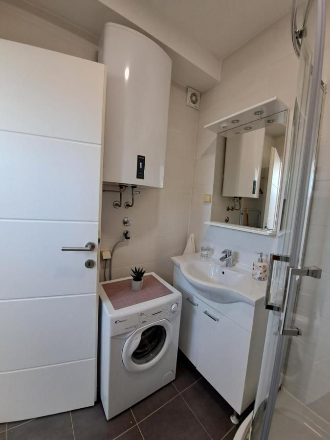 Apartments Sisevic - Comfort Apartments With Balconies And Sea View 슬라노 외부 사진