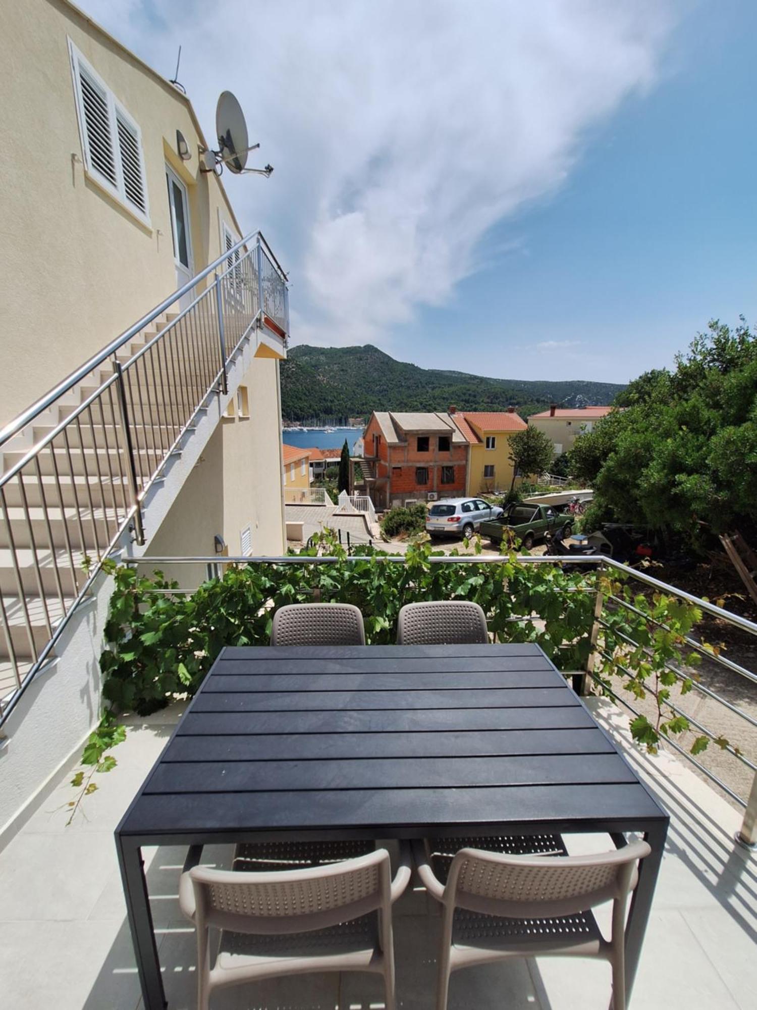 Apartments Sisevic - Comfort Apartments With Balconies And Sea View 슬라노 외부 사진