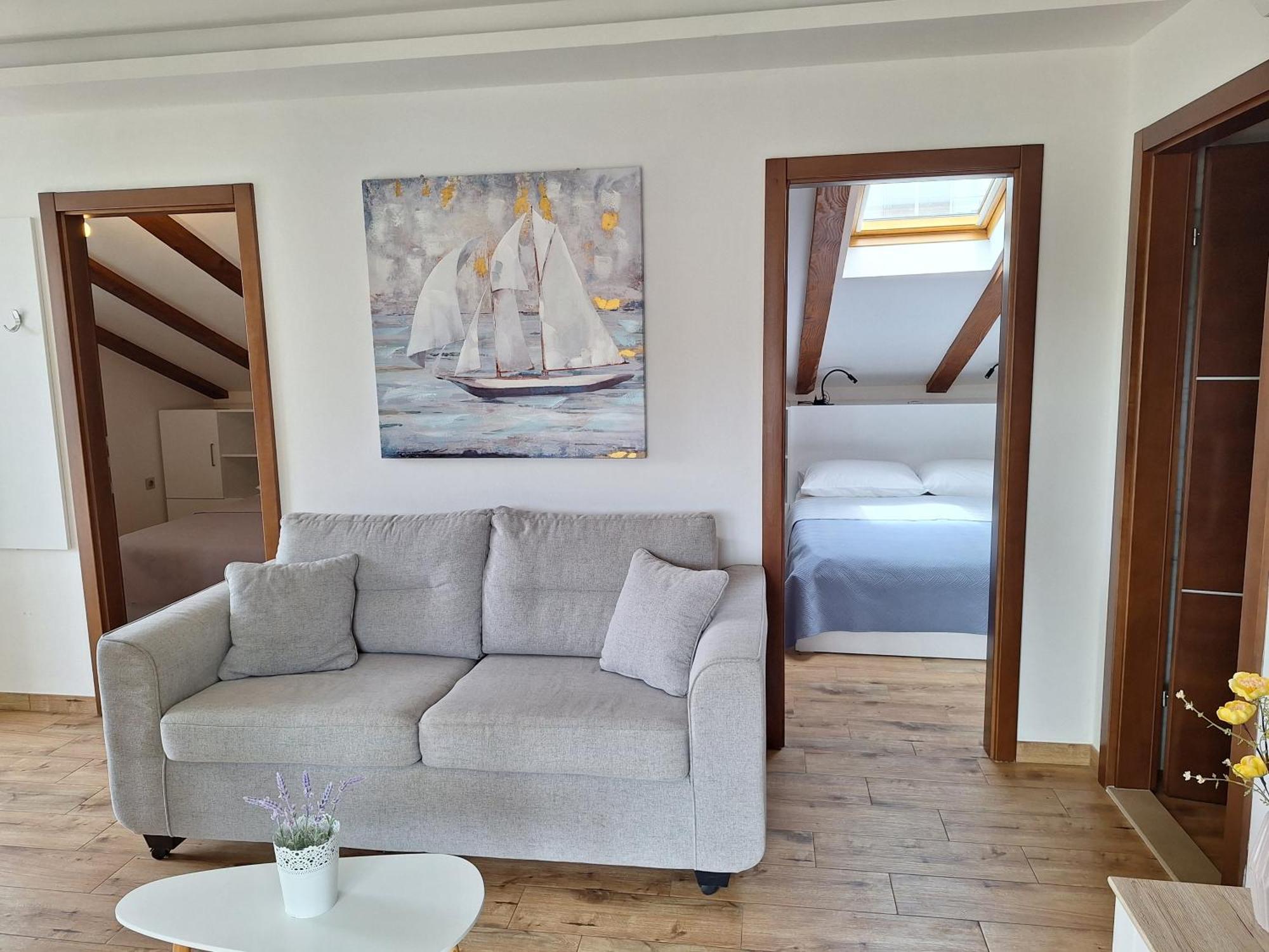Apartments Sisevic - Comfort Apartments With Balconies And Sea View 슬라노 외부 사진