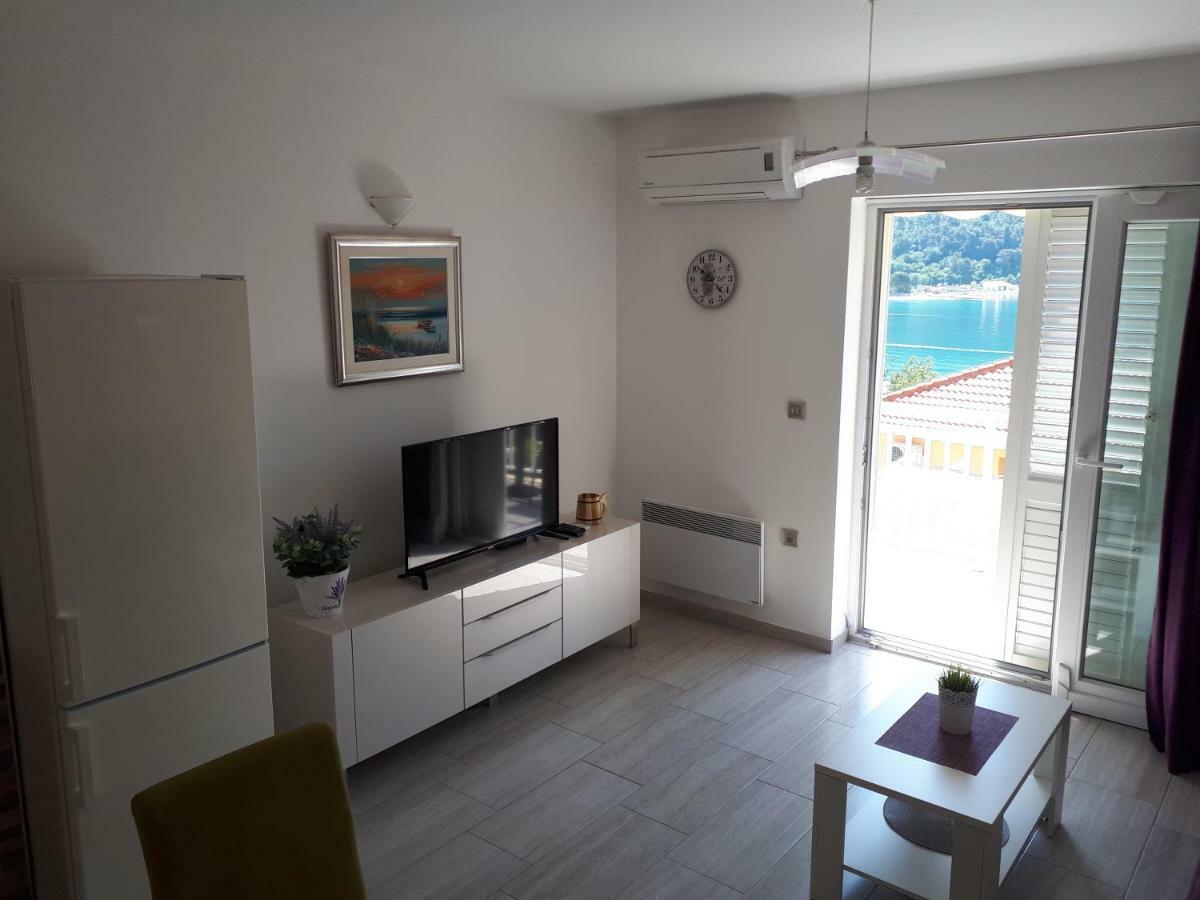 Apartments Sisevic - Comfort Apartments With Balconies And Sea View 슬라노 외부 사진