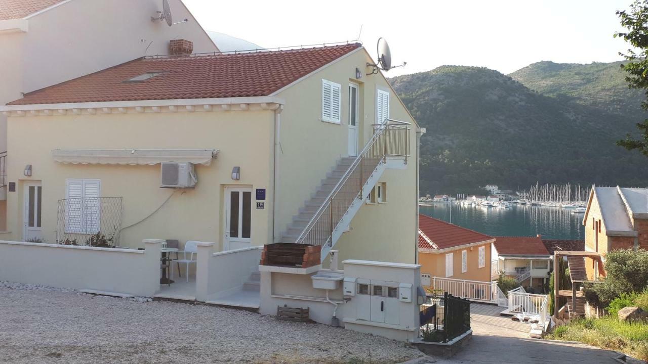Apartments Sisevic - Comfort Apartments With Balconies And Sea View 슬라노 외부 사진